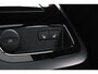 Volvo V90 T6 Plug-in hybrid AWD Ultra Dark | Panoramadak | Premium audio by Harman Kardon  | Semi elektrische wegklapbare trekhaak | 360° parkeercamera | Verwarmbare voorstoelen en achterbank | Stuurwielverwarming | Gelamineerde zijruiten | Head-up display |