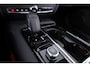 Volvo V60 2.0 T6 Plug-in hybrid AWD Ultra Dark | PANORAMADAK ✅ 1e Eigenaar *BEVRIJDINGSDAG 05 mei OPEN!*