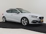 SEAT Leon 1.0 eTSI 110pk DSG FR Business Intense | Panorama dak | Dodehoekdetectie | Camera achter | Park assist | Beats audio systeem | Adaptief cruise control | 17"LMV