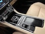 Jaguar XE 2.0 Prestige Automaat / Navigatie / Leder / Cruise-ctr. / Lmv 17"/ Stoelverw. / Camera / Apk 11-2026