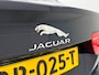 Jaguar XE 2.0 Prestige Automaat / Navigatie / Leder / Cruise-ctr. / Lmv 17"/ Stoelverw. / Camera / Apk 11-2026