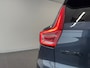 Volvo XC40 B4 Plus Black Edition 360 Camera| Panoramadak | 20" velgen | Extra getint glas | Harman Kardon Audio | Zwart dak | Elektrisch verstelbare stoelen | | Apple Carplay/Android Auto|telefoonintegratie premium | Cruise control adaptief met Stop&Go en stuurhulp | Dodehoekdetectie met correctie