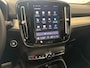 Volvo XC40 B4 Plus Black Edition 360 Camera| Panoramadak | 20" velgen | Extra getint glas | Harman Kardon Audio | Zwart dak | Elektrisch verstelbare stoelen | | Apple Carplay/Android Auto|telefoonintegratie premium | Cruise control adaptief met Stop&Go en stuurhulp | Dodehoekdetectie met correctie