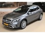 Mercedes-Benz GLA 180 122pk Premium Plus | Panoramadak | LED | Elek. klep | 100% (Dealer) onderhouden label