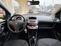 Peugeot 107 1.0 Active 5-drs | Airconditioning | Radio/CD | Elektr. ramen | Weinig kilometers | Zuinig |