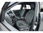 Volkswagen T-Roc 1.5 TSI R-Line DSG | IQ. Light | Afn. Trekhaak | Adapt. Cruise | Camera | Massage | Stoelverw. | CarPlay