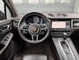 Porsche Macan 3.0 S Sport Chrono | Panoramadak | 360* Camera | 21 Inch Lichtmetalen Velgen | Elektrische Trekhaak | Sportuitlaat |