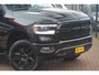 Dodge Ram 1500 5.7 V8 4x4 Crew Cab 6'4 Sport | Navigatie | Panoramadak | Leer | Camera | Alpine sound | Carplay | Stoel-stuur verwarming | NL auto!! | Recent een grote beurt gehad incl bougies en spruitstukken!!