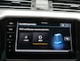 Volkswagen Passat Variant 1.4 TSI PHEV GTE Business Automaat - Panorama dak - Trekhaak - Navigatie - Camera - ACC