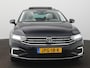 Volkswagen Passat Variant 1.4 TSI PHEV GTE Business Automaat - Panorama dak - Trekhaak - Navigatie - Camera - ACC