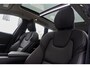 Volvo XC60 2.0 T6 Plug-in hybrid AWD Plus Dark | Google on Board | Electrische Stoelen | Adaptieve Cruise controle | BLIS | Climate Controle | spraak besturing |