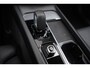 Volvo XC60 2.0 T6 Plug-in hybrid AWD Plus Dark | Google on Board | Electrische Stoelen | Adaptieve Cruise controle | BLIS | Climate Controle | spraak besturing |
