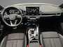 Audi A4 Avant 35 TFSI 150PK S edition competition | Tour-Pack | Stoelverwarming | Zwart-Optiek | Audi-Sound | Achterruitrijcamera | Ambient-Lightning | 18-Inch |