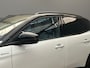 Peugeot 3008 1.6 HYbrid 225 Blue Lease GT Panorama Dak | Elek. Stoelen met Massage | Alcantara | Climate | Adaptive | Black Pack | 19" Lichtmetaal | Apple Carplay/Android Auto|telefoonintegratie premium | Cruise control adaptief met Stop&Go | DAB ontvanger