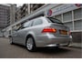 BMW 5-Serie Touring 525i 3.0 High Executive Aut6 | BTW | Prachtige Yougtimer | Uitmuntend onderhouden | Trekhaak |
