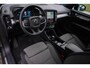 Volvo XC40 2.0 B4 Plus Dark | Google on Board | Electrische Stoelen | Adaptieve Cruise controle | BLIS | Climate Controle | spraak besturing |