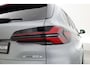 BMW X5 xDrive50e M Sport | Frozen Pure Grey | Stoelventilatie + Stoel- stuurverw.| Pano | HUD | Luchtvering | Elek. trekhaak | | 360 Cam | H&K | Adapt. Cruise | Softclose | Iconic glow | 20'' V
