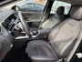 Mercedes-Benz B-klasse 250 e Business Solution AMG