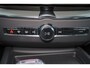 Volvo XC60 T6 Recharge AWD Plus Black Edition - Panorama/schuifdak - IntelliSafe Assist & Surround - 360º Camera - Harman/Kardon audio - Adaptieve LED koplampen - Verwarmde voorstoelen, stuur & achterbank - Parkeersensoren voor & achter - Elektr. bedienb. voorstoelen met geheugen - Head up display - Draadloze tel. lader - Extra getint glas - Elektr. inklapbare trekhaak - 21' LMV