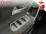 Mercedes-Benz A-klasse 180 Business Solution AMG Panoramadak | Achteruitrijcamera | Stoelverwarming | Digitaal Dashboard