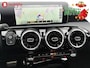 Mercedes-Benz A-klasse 180 Business Solution AMG Panoramadak | Achteruitrijcamera | Stoelverwarming | Digitaal Dashboard