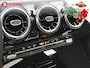 Mercedes-Benz A-klasse 180 Business Solution AMG Panoramadak | Achteruitrijcamera | Stoelverwarming | Digitaal Dashboard