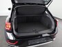 Volkswagen T-Roc 1.5 TSI Style 150 pk Automaat (DSG) | Navigatie | Parkeersensoren (Park assist) | Adaptieve cruise control | Stoelverwarming |