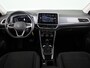 Volkswagen T-Roc 1.5 TSI Style 150 pk Automaat (DSG) | Navigatie | Parkeersensoren (Park assist) | Adaptieve cruise control | Stoelverwarming |