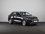 Volkswagen T-Roc 1.5 TSI Style 150 pk Automaat (DSG) | Navigatie | Parkeersensoren (Park assist) | Adaptieve cruise control | Stoelverwarming |