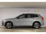 Volvo XC60 T6 350PK Automaat Plug-in Hybrid AWD Plus Dark / Navigatie / Adaptieve Cruisecontrol / Head Up-Display / Panorama dak / Leder / Elektrische stoelen / 360 Camera / Trekhaak /
