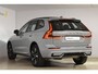 Volvo XC60 T6 350PK Automaat Plug-in Hybrid AWD Plus Dark / Navigatie / Adaptieve Cruisecontrol / Head Up-Display / Panorama dak / Leder / Elektrische stoelen / 360 Camera / Trekhaak /