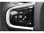 Volvo XC60 T6 350PK Automaat Plug-in Hybrid AWD Plus Dark / Navigatie / Adaptieve Cruisecontrol / Head Up-Display / Panorama dak / Leder / Elektrische stoelen / 360 Camera / Trekhaak /