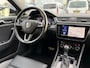 Skoda Superb Combi 1.4 TSI iV Laurin & Klement Panoramadak ACC Lederen bekleding Stoelverwarming + koeling AppleCarplay