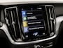 Volvo V60 2.0 B3 Sport 177Pk Automaat (APPLE CARPLAY, GROOT NAVI, CAMERA, ELEK ACHTERKLEP, SPORTSTOELEN, ADAPTIVE CRUISE, LANE ASSIST, NIEUWSTAAT)