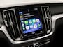 Volvo V60 2.0 B3 Sport 177Pk Automaat (APPLE CARPLAY, GROOT NAVI, CAMERA, ELEK ACHTERKLEP, SPORTSTOELEN, ADAPTIVE CRUISE, LANE ASSIST, NIEUWSTAAT)