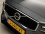 Volvo V60 2.0 B3 Sport 177Pk Automaat (APPLE CARPLAY, GROOT NAVI, CAMERA, ELEK ACHTERKLEP, SPORTSTOELEN, ADAPTIVE CRUISE, LANE ASSIST, NIEUWSTAAT)