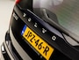 Volvo XC90 2.0 T8 Twin Engine AWD Inscription 7 Persoons 408Pk Automaat (PANORAMADAK, GROOT NAVI, MEMORY SEATS, LEDER, CAMERA, STOELVERWARMING, HOUT INLEG, ADAPTIVE CRUISE, GETINT GLAS, NIEUWSTAAT)
