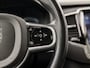 Volvo XC90 2.0 T8 Twin Engine AWD Inscription 7 Persoons 408Pk Automaat (PANORAMADAK, GROOT NAVI, MEMORY SEATS, LEDER, CAMERA, STOELVERWARMING, HOUT INLEG, ADAPTIVE CRUISE, GETINT GLAS, NIEUWSTAAT)