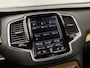 Volvo XC90 2.0 T8 Twin Engine AWD Inscription 7 Persoons 408Pk Automaat (PANORAMADAK, GROOT NAVI, MEMORY SEATS, LEDER, CAMERA, STOELVERWARMING, HOUT INLEG, ADAPTIVE CRUISE, GETINT GLAS, NIEUWSTAAT)