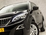 Peugeot 3008 1.2 PureTech Sport Automaat (APPLE CARPLAY, GROOT NAVI, LEDER, PARKEERSENSOREN, SPORTSTOELEN, CRUISE, LANE ASSIST, NIEUWSTAAT)