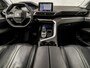 Peugeot 3008 1.2 PureTech Sport Automaat (APPLE CARPLAY, GROOT NAVI, LEDER, PARKEERSENSOREN, SPORTSTOELEN, CRUISE, LANE ASSIST, NIEUWSTAAT)