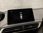 Peugeot 3008 1.2 PureTech Sport Automaat (APPLE CARPLAY, GROOT NAVI, LEDER, PARKEERSENSOREN, SPORTSTOELEN, CRUISE, LANE ASSIST, NIEUWSTAAT)