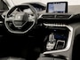 Peugeot 3008 1.2 PureTech Sport Automaat (APPLE CARPLAY, GROOT NAVI, LEDER, PARKEERSENSOREN, SPORTSTOELEN, CRUISE, LANE ASSIST, NIEUWSTAAT)