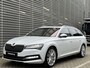 Skoda Superb Combi 1.4 TSI iV 218PK DSG Laurin & Klement / Panorama dak / Leer / Elec. Trekhaak /  App-connect / Achteruitrijcamera / Elek Achterklep / 19" LMV **