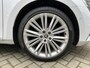 Skoda Superb Combi 1.4 TSI iV 218PK DSG Laurin & Klement / Panorama dak / Leer / Elec. Trekhaak /  App-connect / Achteruitrijcamera / Elek Achterklep / 19" LMV **