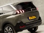 Peugeot 5008 1.2 PureTech Sport 7 Persoons Automaat (PANORAMADAK, APPLE CARPLAY, MEMORY SEATS, LEDER, FOCAL AUDIO, STOELVERWARMING, ADAPTIVE CRUISE, GETINT GLAS, KEYLESS, NIEUWSTAAT)