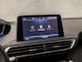 Peugeot 3008 1.2 PureTech Sport (APPLE CARPLAY, GROOT NAVI, CLIMATE, LEDEREN SPORTSTOELEN, TREKHAAK, PARKEERSENSOREN, CRUISE, NIEUWSTAAT)