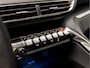 Peugeot 3008 1.2 PureTech Sport (APPLE CARPLAY, GROOT NAVI, CLIMATE, LEDEREN SPORTSTOELEN, TREKHAAK, PARKEERSENSOREN, CRUISE, NIEUWSTAAT)