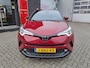Toyota C-HR 1.2T Style TREKHAAK 1300KG TREKGEWICHT STOEL- EN STUURVERWARMING CAMERA PDC LED