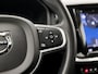 Volvo V60 2.0 T6 Recharge AWD Sport 390Pk Automaat (APPLE CARPLAY, GROOT NAVI, CAMERA, KEYLESS, SPORTSTOELEN, ADAPTIVE CRUISE, TREKHAAK, ELEK ACHTERKLEP, NIEUWSTAAT)